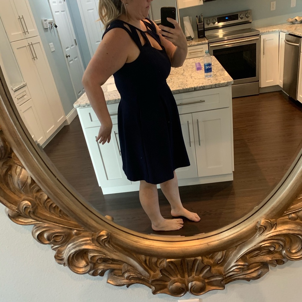 Betsy Johnson navy dress - Picture 2 of 5